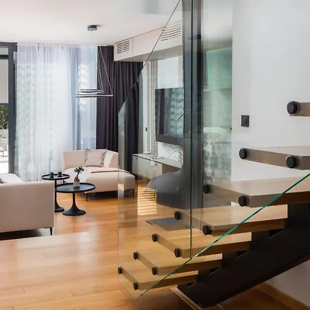 Acacia With Heated Pool *