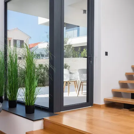 Acacia With Heated Pool Villa Petrcane