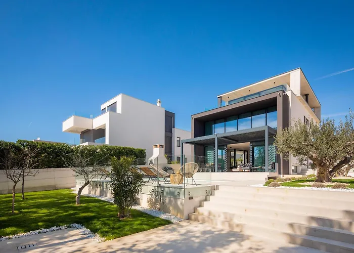 Acacia With Heated Pool Villa Petrcane