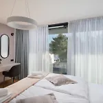 Acacia With Heated Pool Βίλα *
