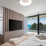 Βίλα Acacia With Heated Pool