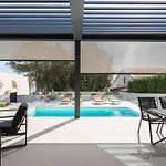 Acacia With Heated Pool Petrcane