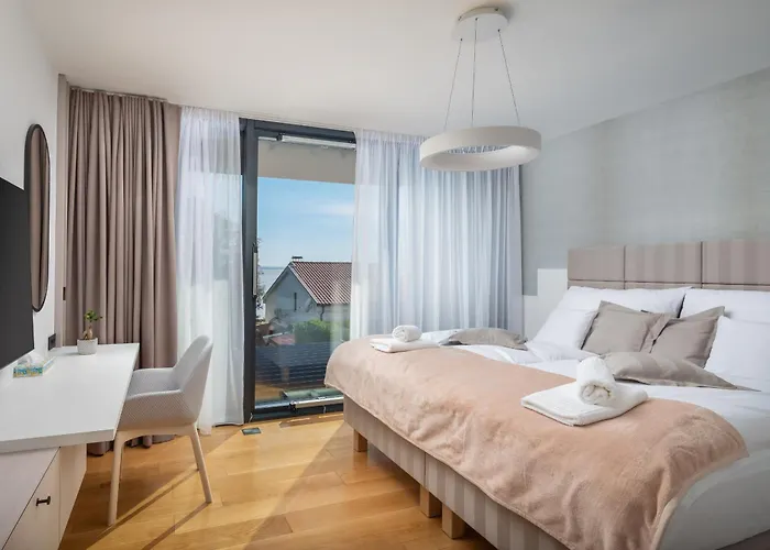 Вилла Acacia With Heated Pool *