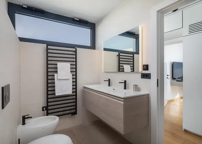 Acacia With Heated Pool Петрчане