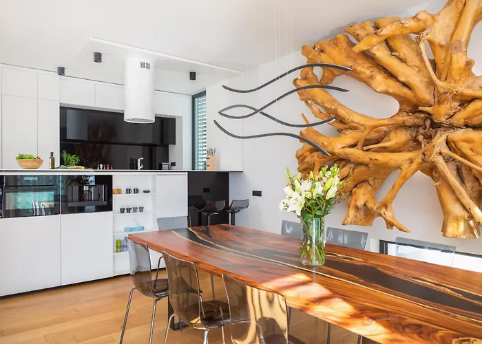 Acacia With Heated Pool Вилла Петрчане